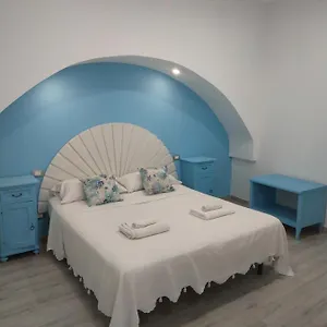 https://loft-sul-mare-giardini-naxos.sicilyhotelsitaly.net